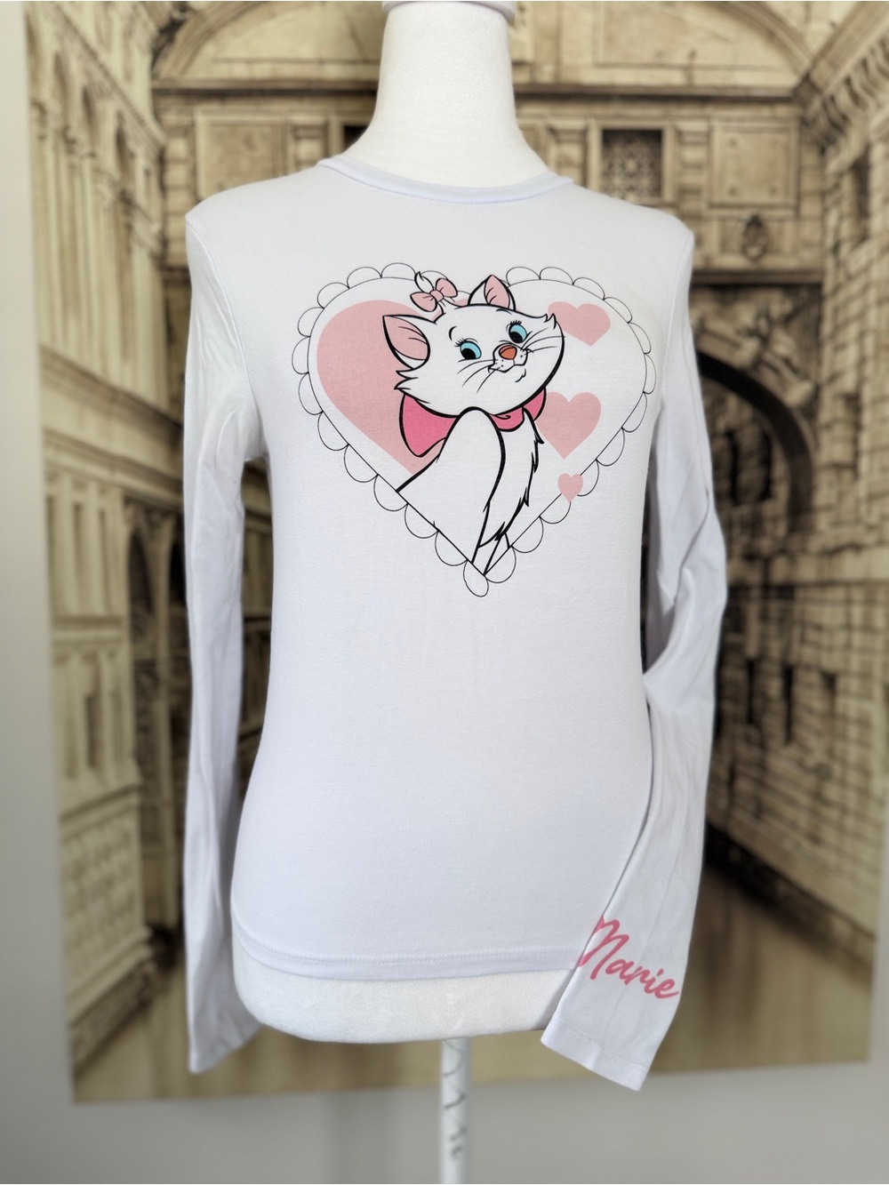Preloved Disney White Long-Sleeve Tee with Pink Marie Heart Graphic